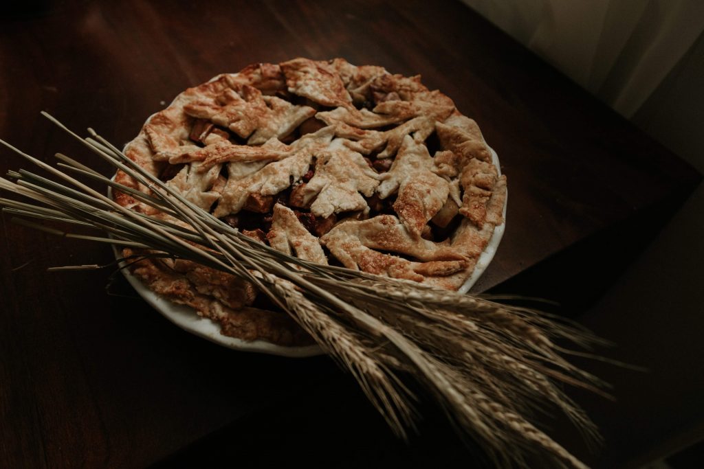 priscilla du preez G9Es lGTZO8 unsplash 1 Today, the Matefaimes is more commonly made with apples.